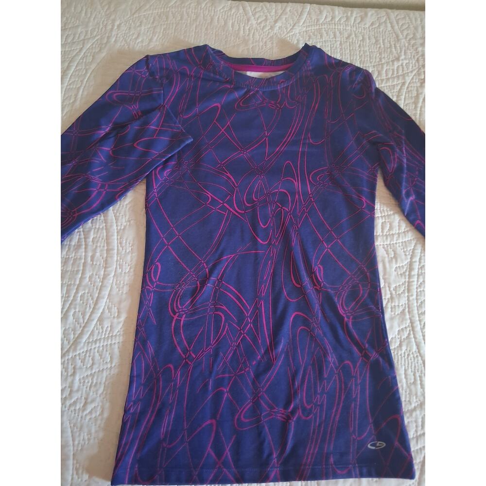 Champion women's long-sleeve geometric athletic performance shirt Size S